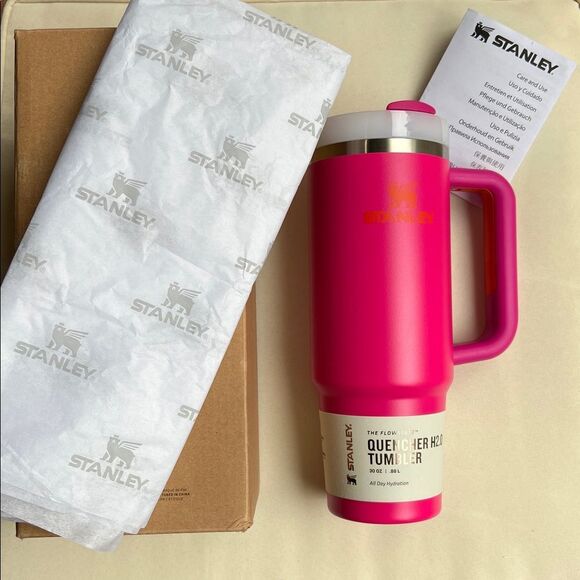 Stanley Pink Quencher H2.0 FlowState Stainless Steel 30 OZ - Picture 1 of 15